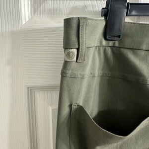 Lululemon Athletica Green Chinos warpstreme fabric